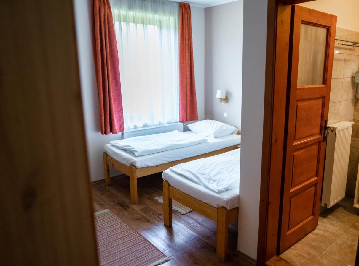 Anna Panzio Hotel Dunavarsany Exterior photo