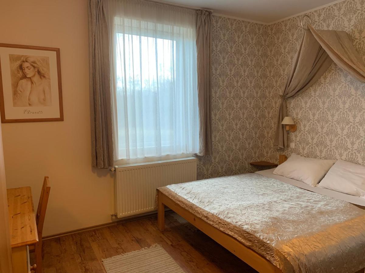 Anna Panzio Hotel Dunavarsany Exterior photo